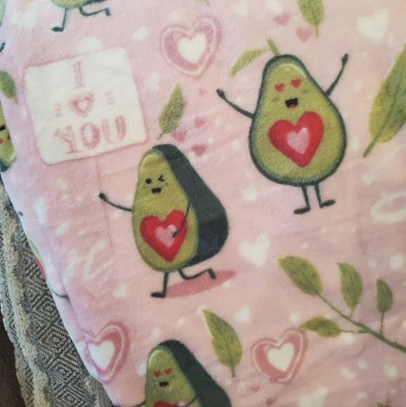 Valentines Avacado Blanket-NWT - Picture 2 of 5